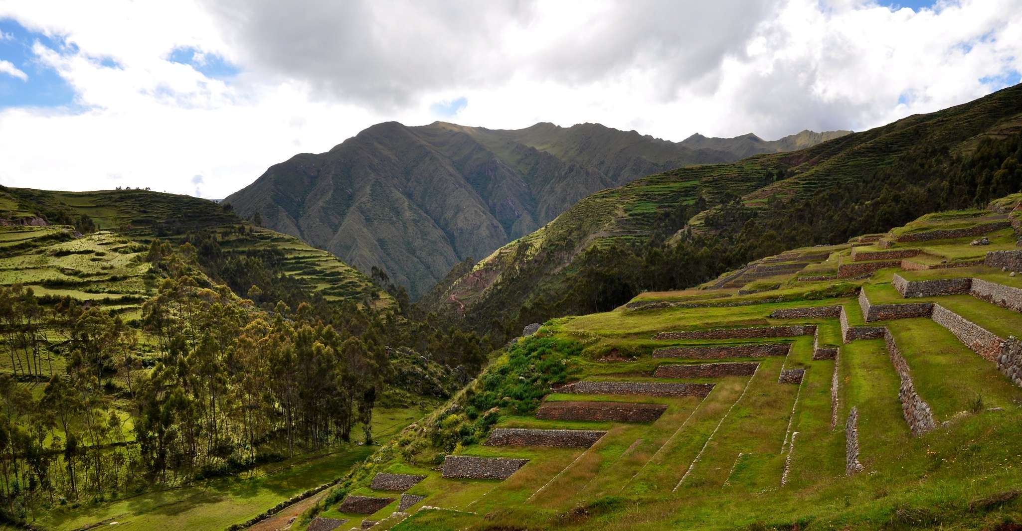 Cusco, chchchencheo, Moray, オルタニタンタンタンボ,ピサックツアーより - Hizvo