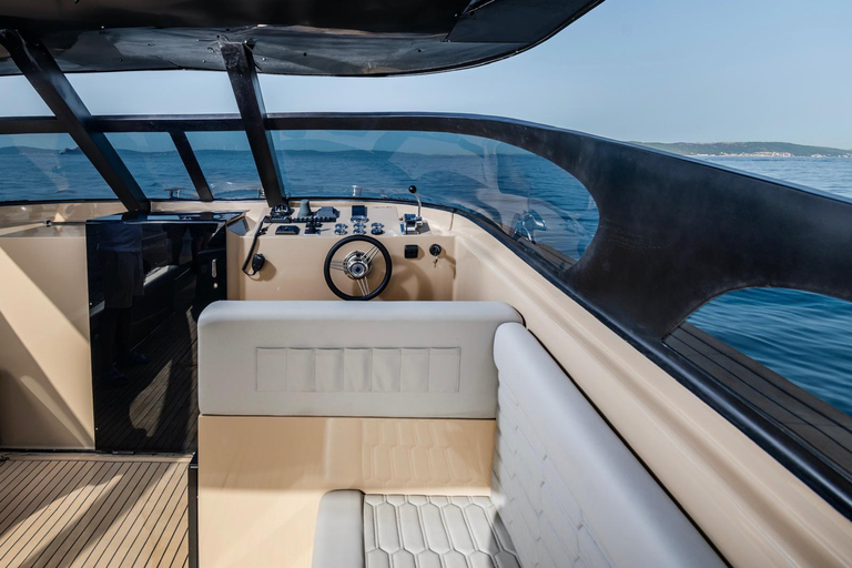 Split: Full-Day 4 Islands Tour by Luxury Boat
