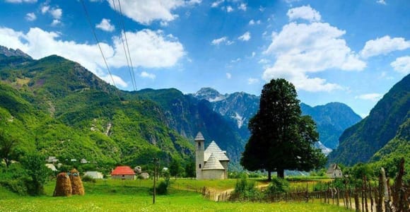 Tagestour nach Bogë und zum Nationalpark Theth