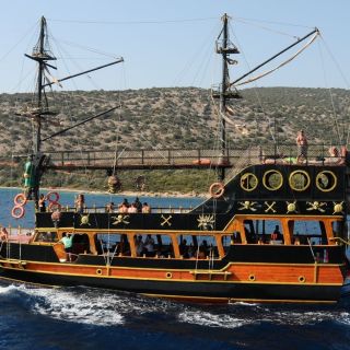 Gita a bordo di una barca pirata da Bodrum