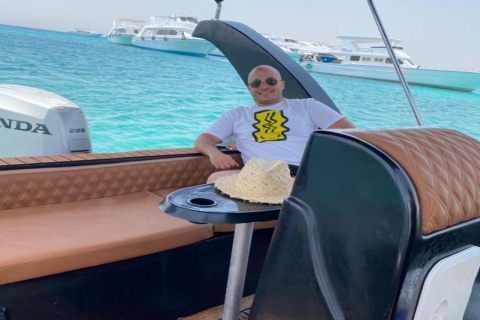 Hurghada: cena privada y crucero en yate al atardecer