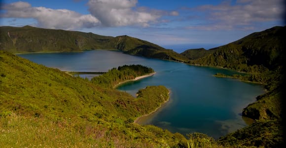 Von Ponta Delgada aus: Tagesausflug zur Lagoa do Fogo und zu den heißen Quellen