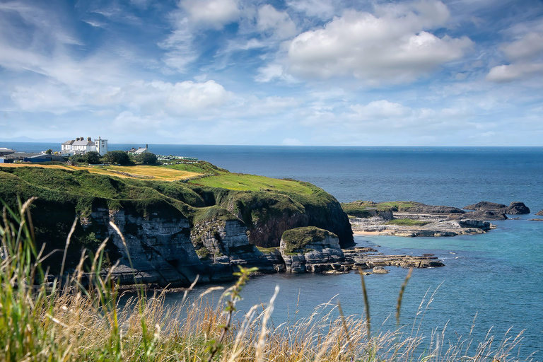 From Belfast: Giant's Causeway Fully Guided Day Trip Luxury Coach Tour w/Meeting Point 22-32 Donegall Road