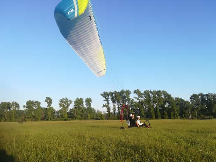 Da Parelia Volo in paramotore sulla costa di Corfù GetYourGuide