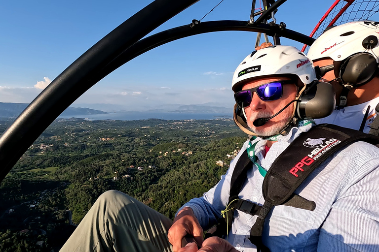 Vatos : vol en paramoteur au-dessus de la côte ouest de Corfou