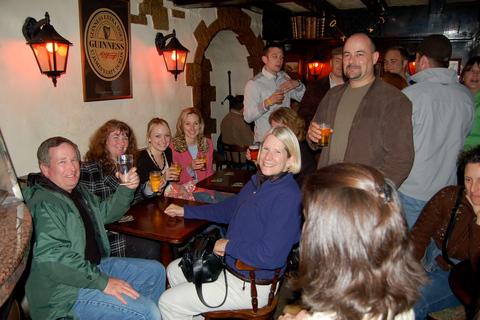 Edinburgh Literary Pub Tour met &quot;Real-Actors&quot;Edinburgh: literaire kroegentocht met professionele acteurs