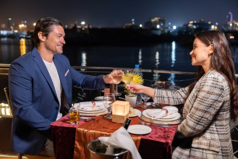 Dubai: Water Canal Cruise and La Perle Show with Dinner House Beverages Without Pickup and Drop-off