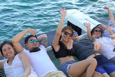 Boracay: Sunset Party Boat met snacksBoracay: Sunset Double-Decker Yacht Party met snacks