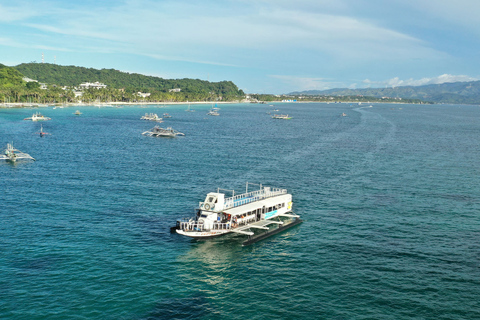 Boracay: Sunset Party Boat met snacksBoracay: Sunset Double-Decker Yacht Party met snacks