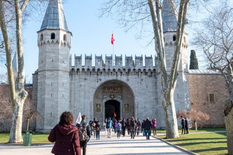 Istanbul: tour guidato prioritario del Palazzo Topkapi