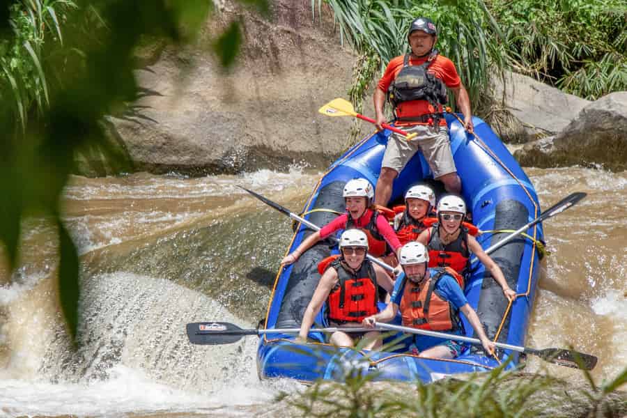 Chiang Mai: Wildwasser-Rafting auf dem Mae Taeng Fluss. Foto: GetYourGuide