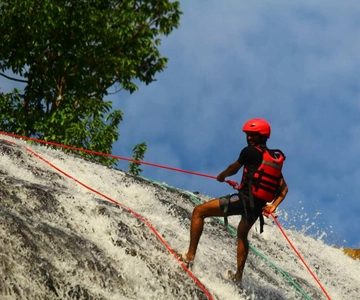 Kitulgala: White Water Rafting & Waterfall Rappel with Lunch