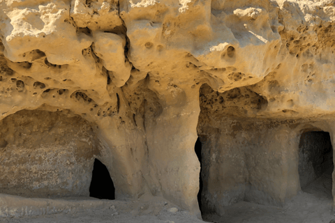 Desde Heraklion: excursión guiada de un día a la playa de Matala y las cuevas hippies