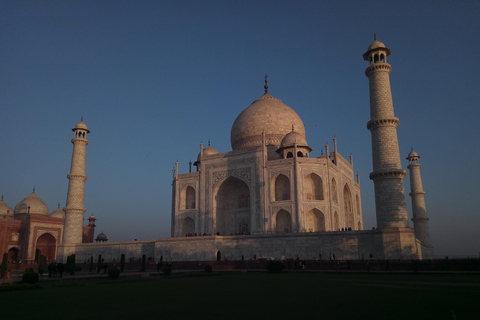 Excursão de mesmo dia a Agra, com tudo incluído, saindo de Délhi de carroExcursão de mesmo dia a Agra com tudo incluído, saindo de Délhi, de carro