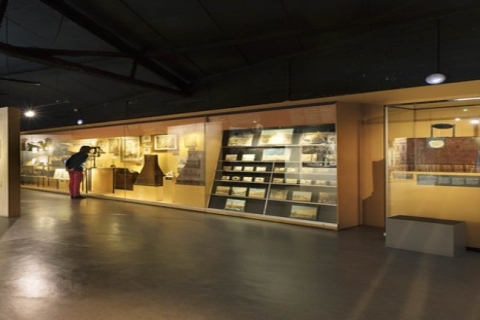 Girona: toegangsticket museum voor bioscoopMuseum van Cinema Girona