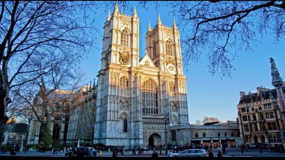 London: Westminster and Changing of the Guard Tour