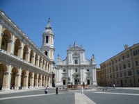 Tour privada de Loreto, la Santa Casa de la Virgen María - Housity