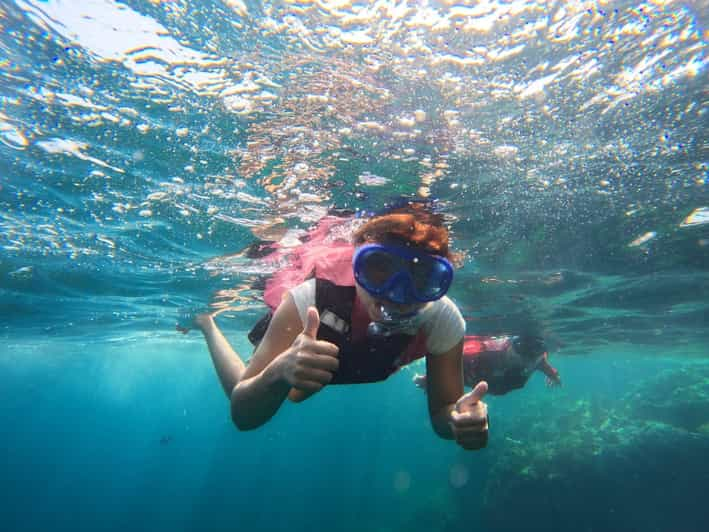 Chumphon: Koh Ran Ped Guided Snorkeling Cruise & Seafood