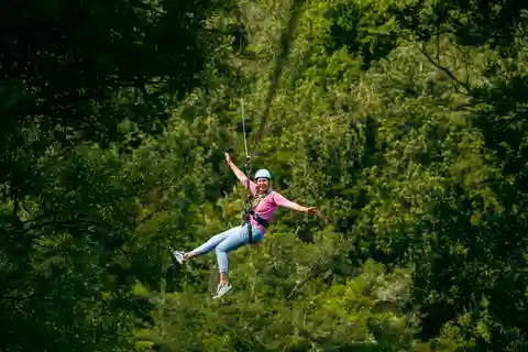Okere Falls: Zipline over Waterfalls Experience