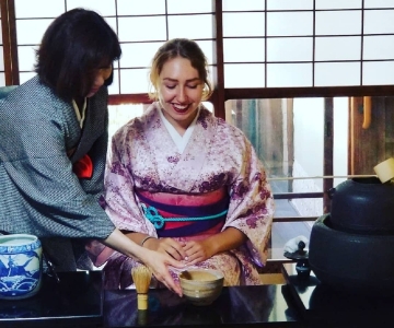 京都：テーブルスタイルの茶道と町家ツアー