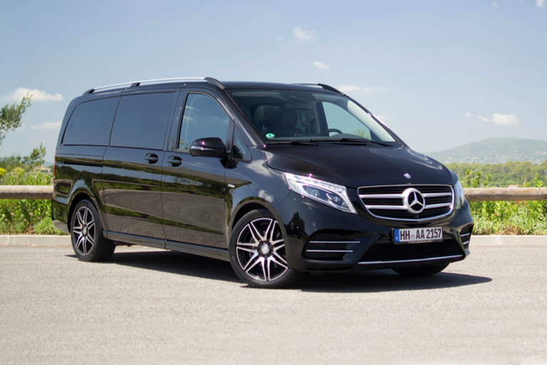 Dusseldorf Airport: One-Way Private Transfer to Dusseldorf