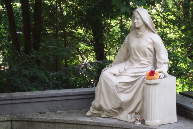 Keulen: Leadership Melatenfriedhof - spiegelen geschiedenis van de stadKeulen: Melaten Cemetery Tour in het Duits