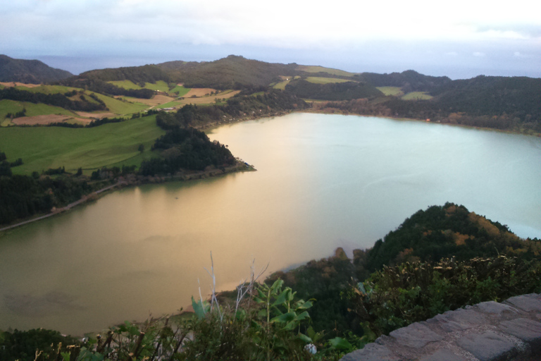 Desde Ponta Delgada: excursión guiada de un día a la orilla del lago Furnas en 4x4