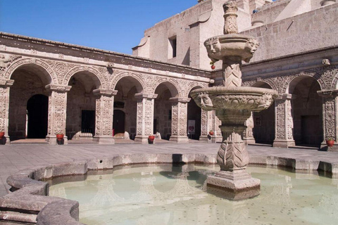 Arequipa: Walking City Tour & Santa Catalina