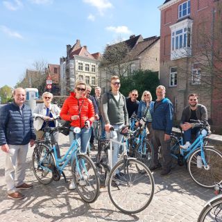 Bruges: City Highlights Bike Tour