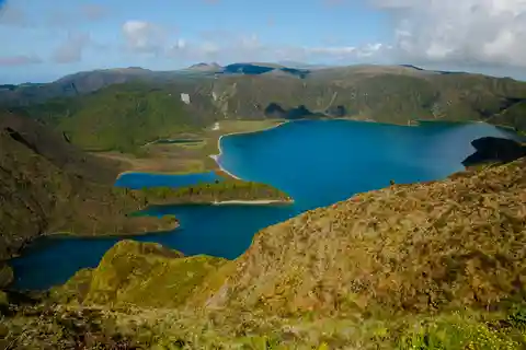 De Ponta Delgada: Viagem guiada de meio dia à Lagoa do Fogo