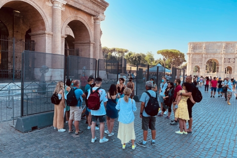 Roma: acceso rápido al Coliseo, pista de arena y recorrido por la antigua Roma