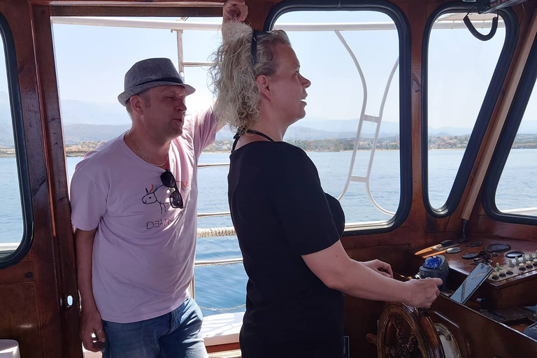 From Chania: Private Cruise to Agioi Theodoroi & Lazaretta