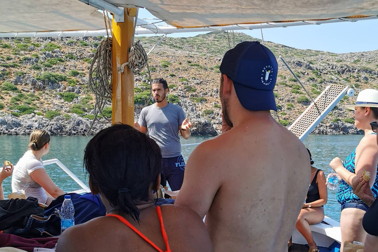 From Chania: Private Cruise to Agioi Theodoroi & Lazaretta