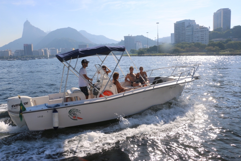 Rio de Janeiro: Best Beaches Boat Tour with Free Beers Group Tour