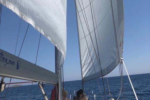 Chania: Private Sailboat Day Trip with Food and Drinks