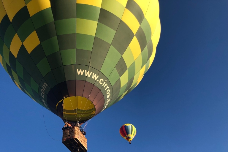 Segovia: ballonvaart met picknick en activiteitenvideo