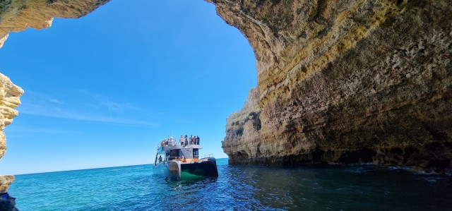 Visit Albufeira Coastline and Benagil Caves Tour by Catamaran in Vilamoura