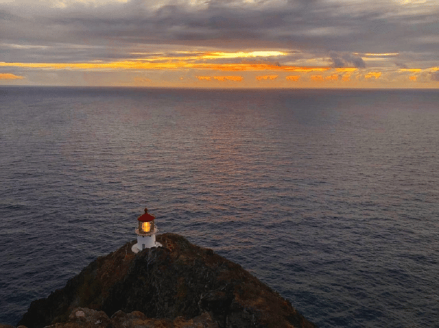 Oahu: Sunrise Hiking & East Side Makapu'u Lighththouse