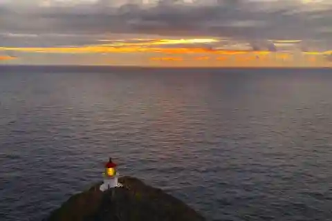 Oahu: Sunrise Hiking & East Side Makapu'u Lighththouse