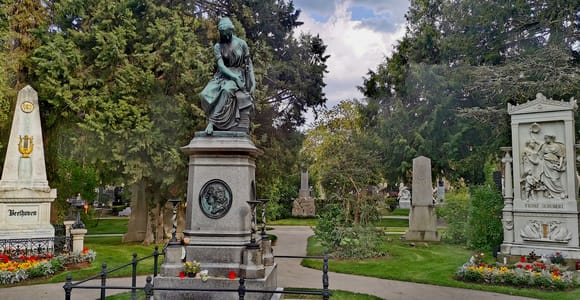 Wien: Private Tour über den Zentralfriedhof