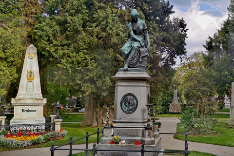 Vienna: Private Central Cemetery and Church Walking Tour