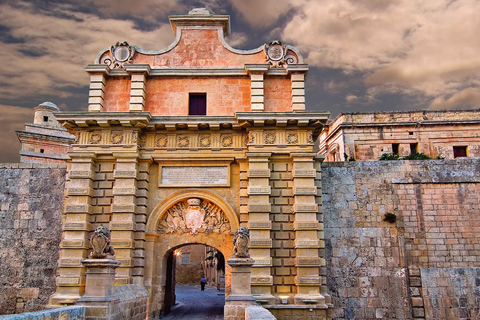 Malta: Tour di un giorno con pranzo di Malta e MdinaCon guida in lingua inglese