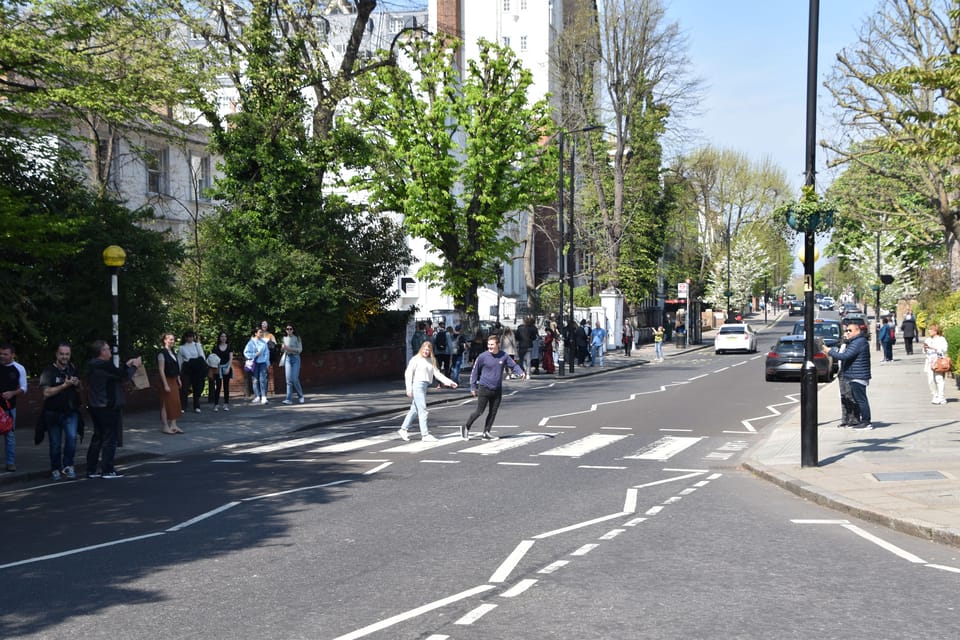 Top 5 Tips For The Beatles Abbey Road Crossing In London!