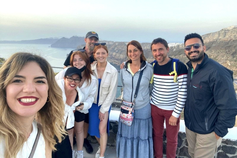 Santorini: recorrido por 3 bodegas con degustación de vinos y comidaTour al atardecer