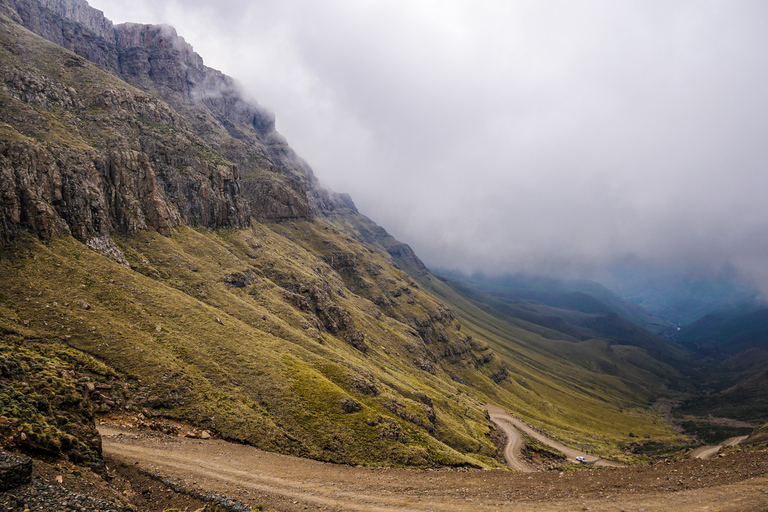 Au départ d'Underberg : Excursion d'une journée au Lesotho avec déjeuner pique-niqueTour avec Pony Trekking