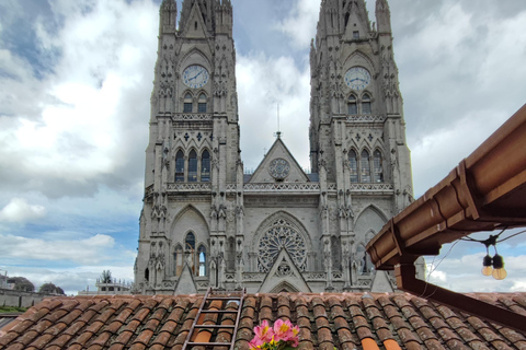 Quito Unveiled: Local Life & Language Exchange