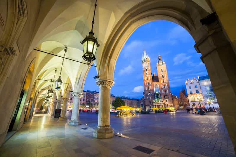 Krakow: Polish Vodka Tasting Guided Walking Tour