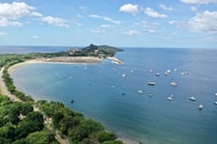 Playa Flamingo, tournée en catamaran et tuba avec repas - Housity