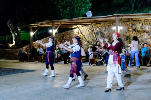 Kreta: Olijfoliefestival met diner en Kretenzische dansshowOlijfoliefestival met diner en Kretenzische dansshow