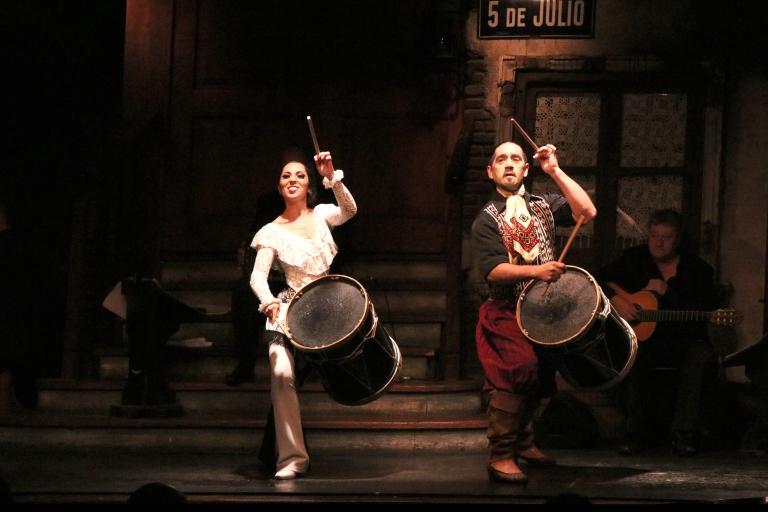 Buenos Aires: tango- en folkloreshow met diner en transfer